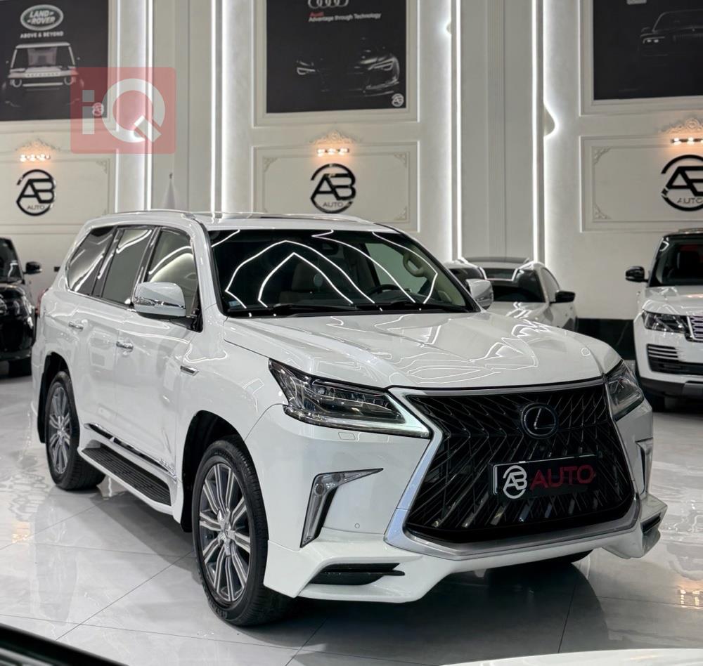 Lexus LX